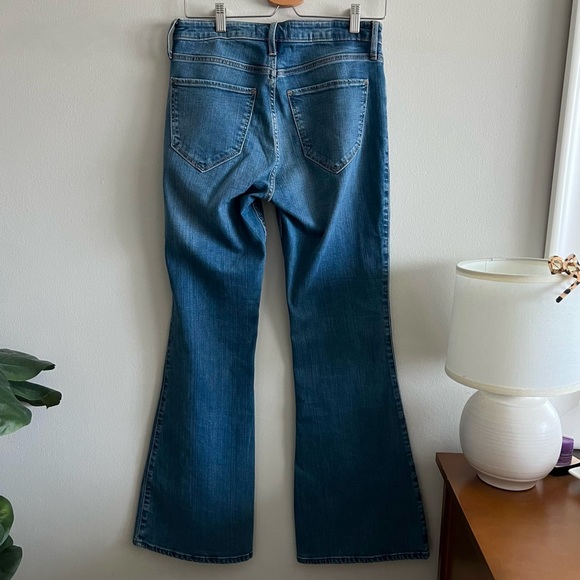 A&F the Flare Ultra High Rise - Picture 3 of 9